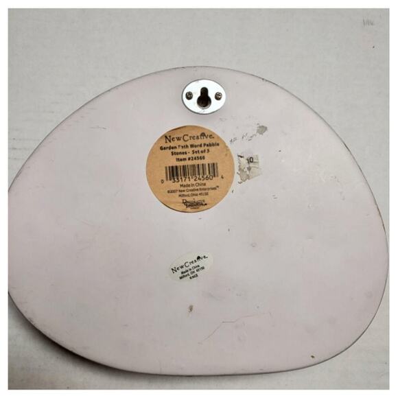 New Creative Garden Pebble Stone Decor - Picture 2 of 3